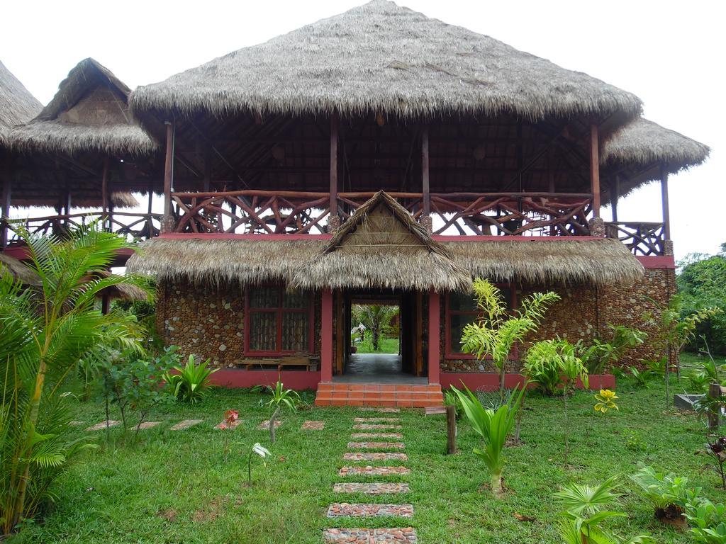 Darica Resort Kep Bilik gambar
